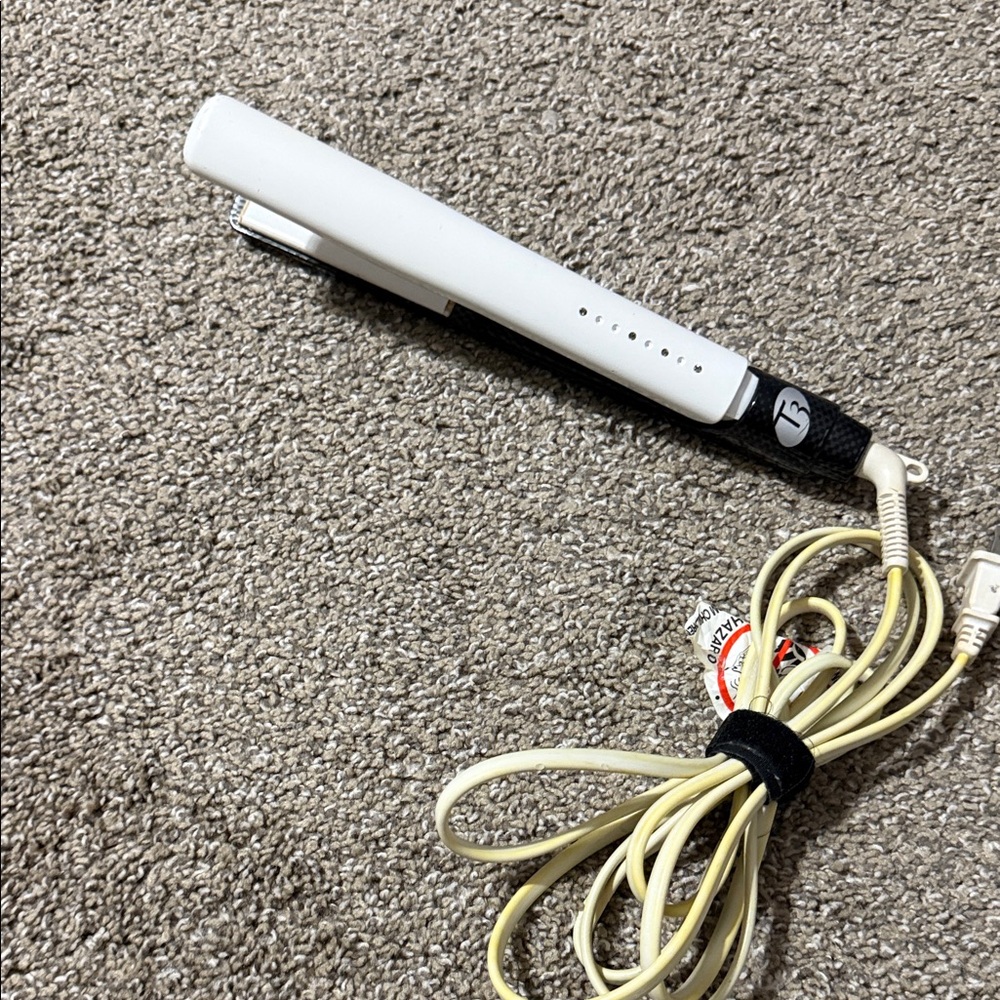 T3 White Hair Straightener with Black Accents